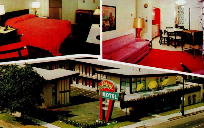 Bali-Hi Motel (Metro Lodge) - Vintage Postcard (newer photo)